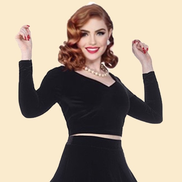 🌺Serena Crop Velvet Top - Picture 2 of 4